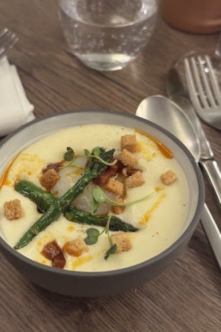 LICANDRO - LE BISTRO