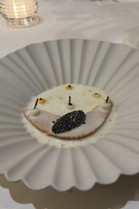 LE CINQ