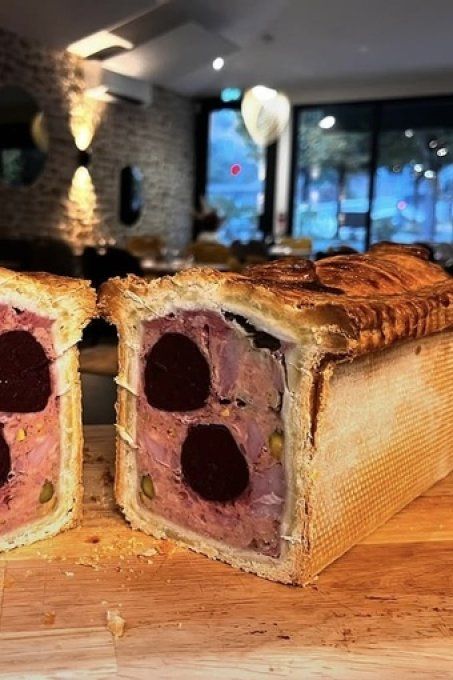 L'ÉPICURIEUX CHEZ LUC